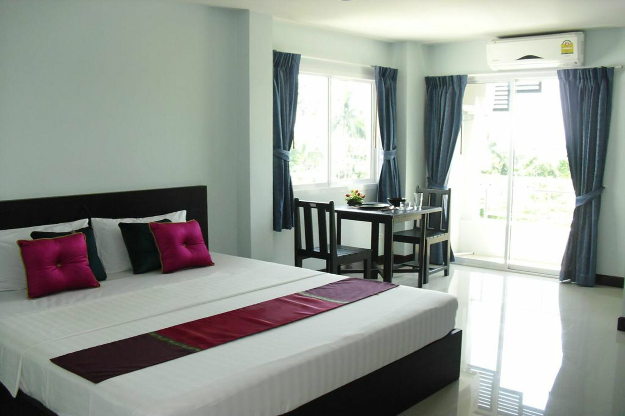 Raya Rawai Place Luaran gambar